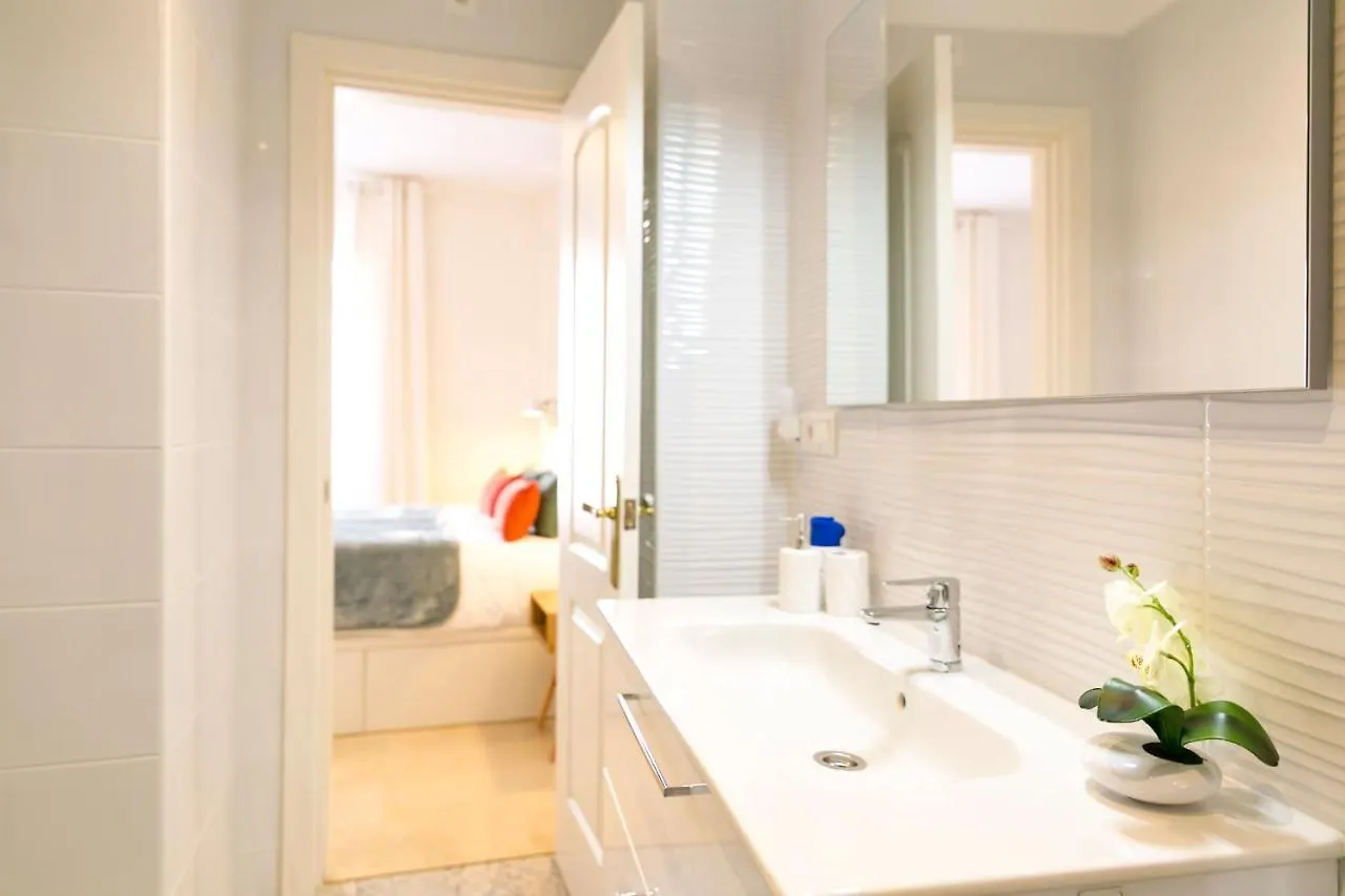 Agua V & Seasonal Pool By Ele Apartments Malaga
